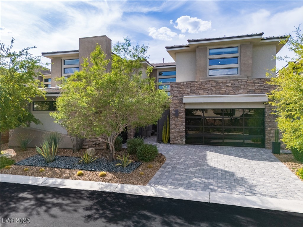 5 Moonfire Drive Property Photo 2