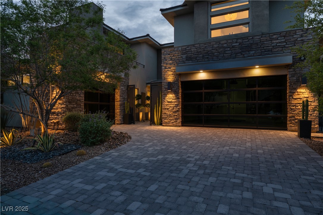 5 Moonfire Drive Property Photo 46