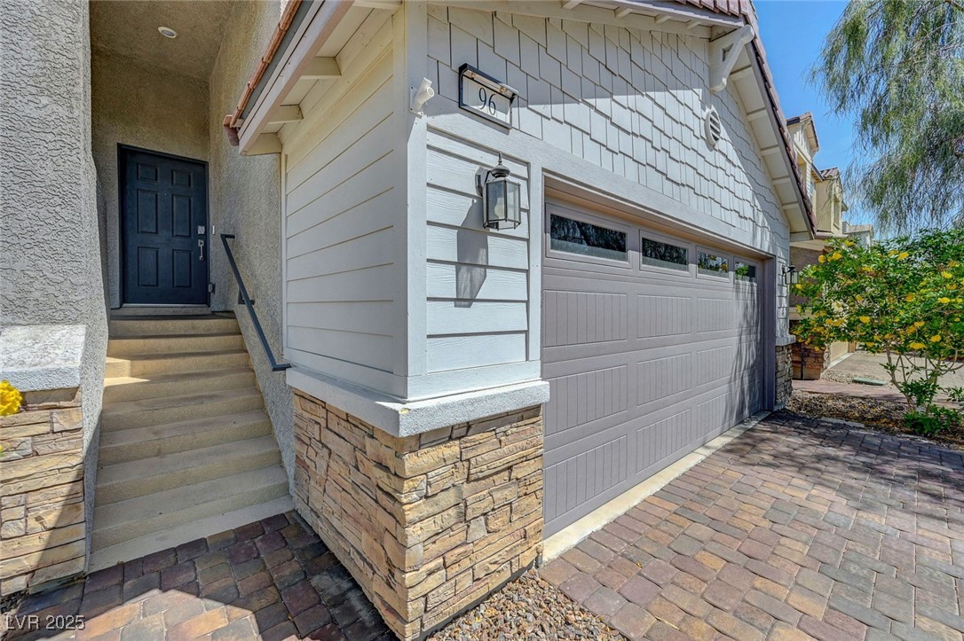 96 Campbelltown Avenue Property Photo 3