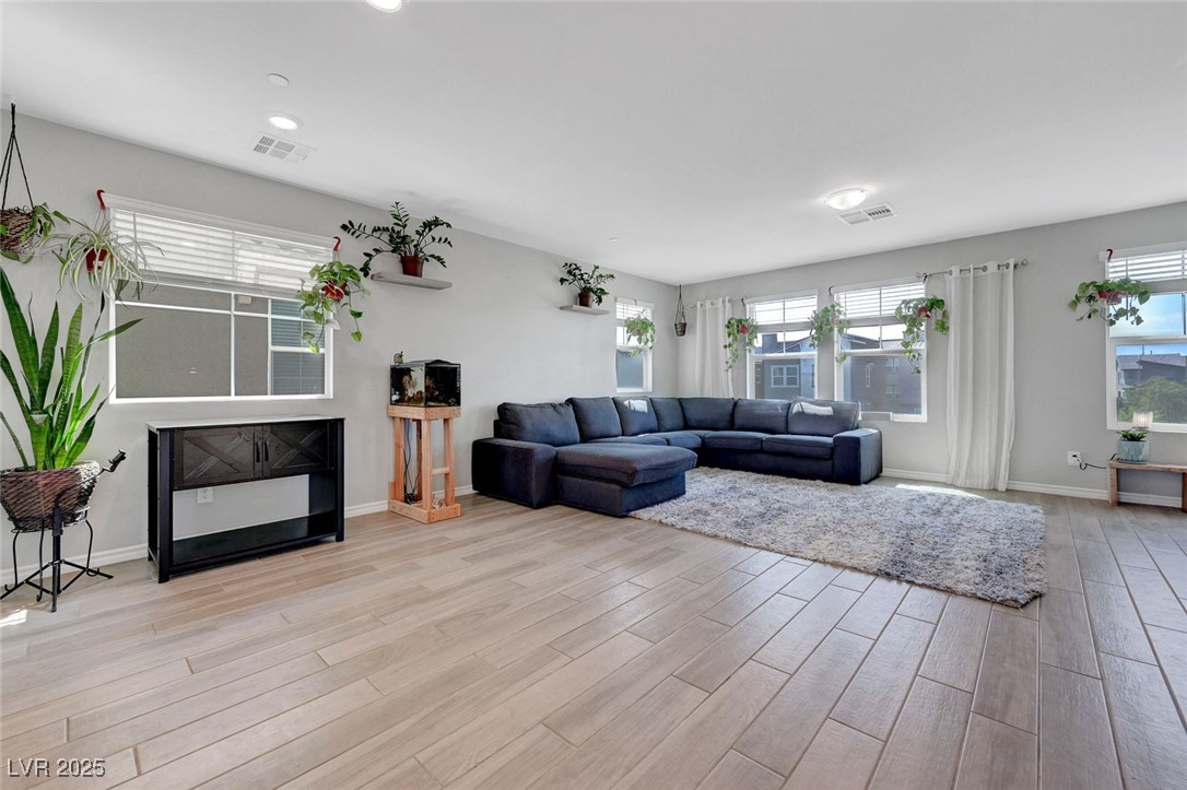 96 Campbelltown Avenue Property Photo 21