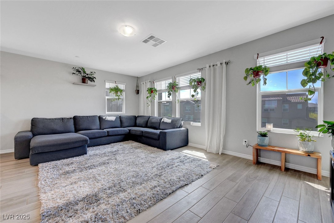 96 Campbelltown Avenue Property Photo 24