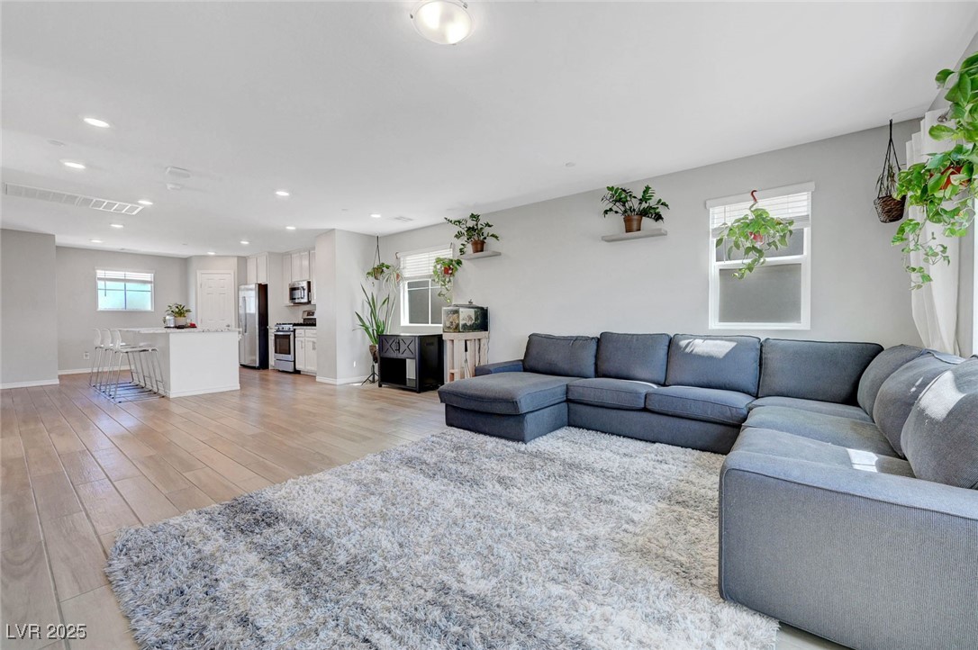 96 Campbelltown Avenue Property Photo 25