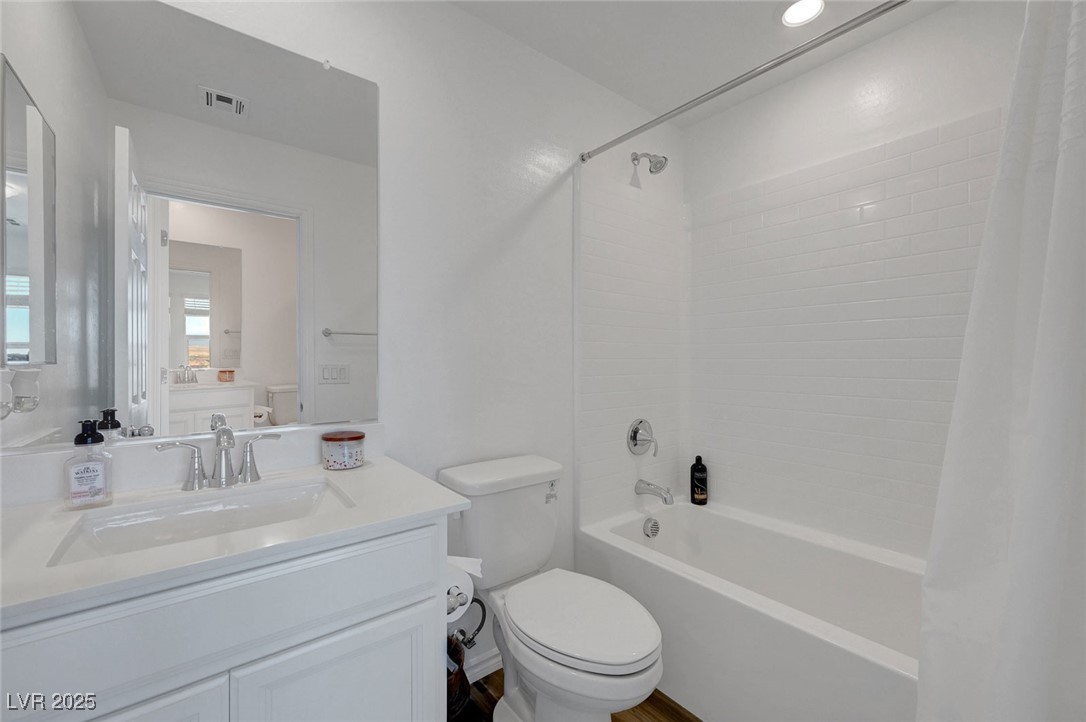 96 Campbelltown Avenue Property Photo 37