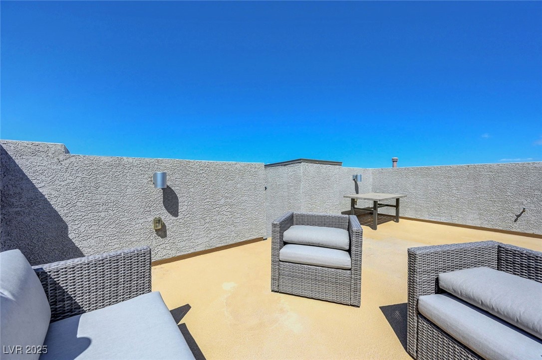 96 Campbelltown Avenue Property Photo 39