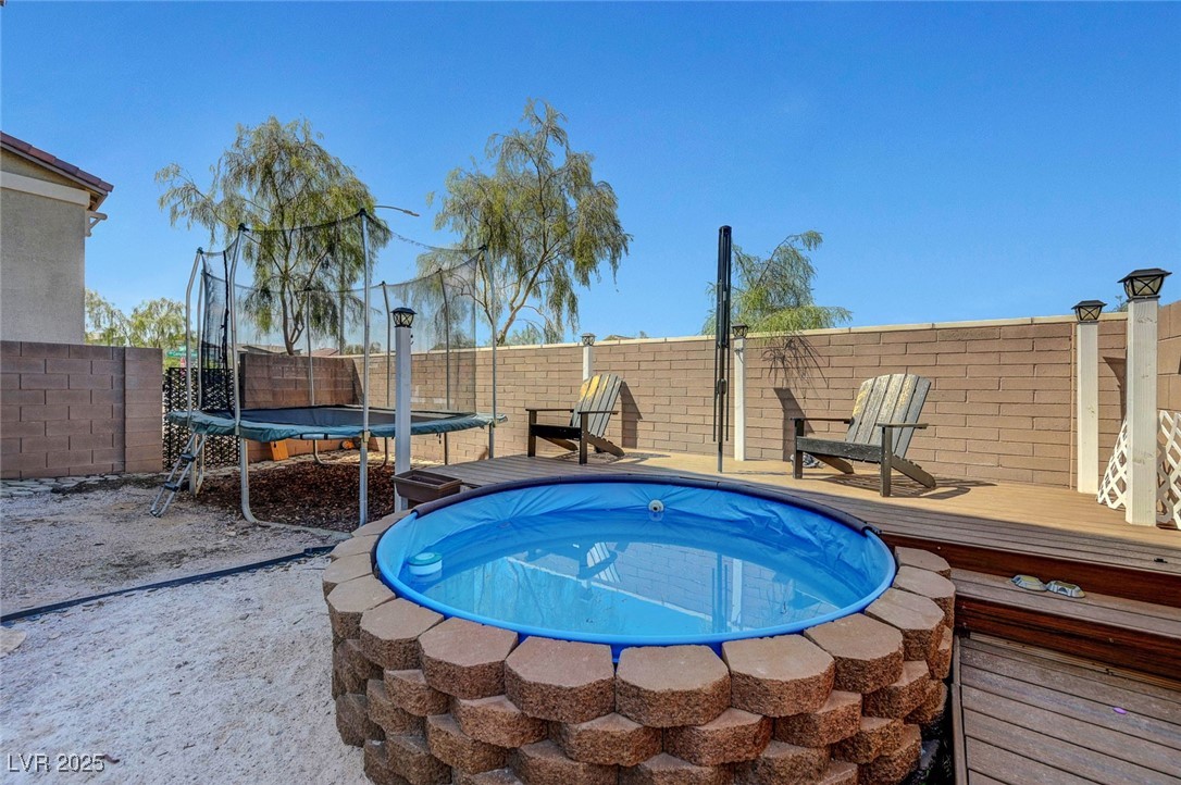 96 Campbelltown Avenue Property Photo 44