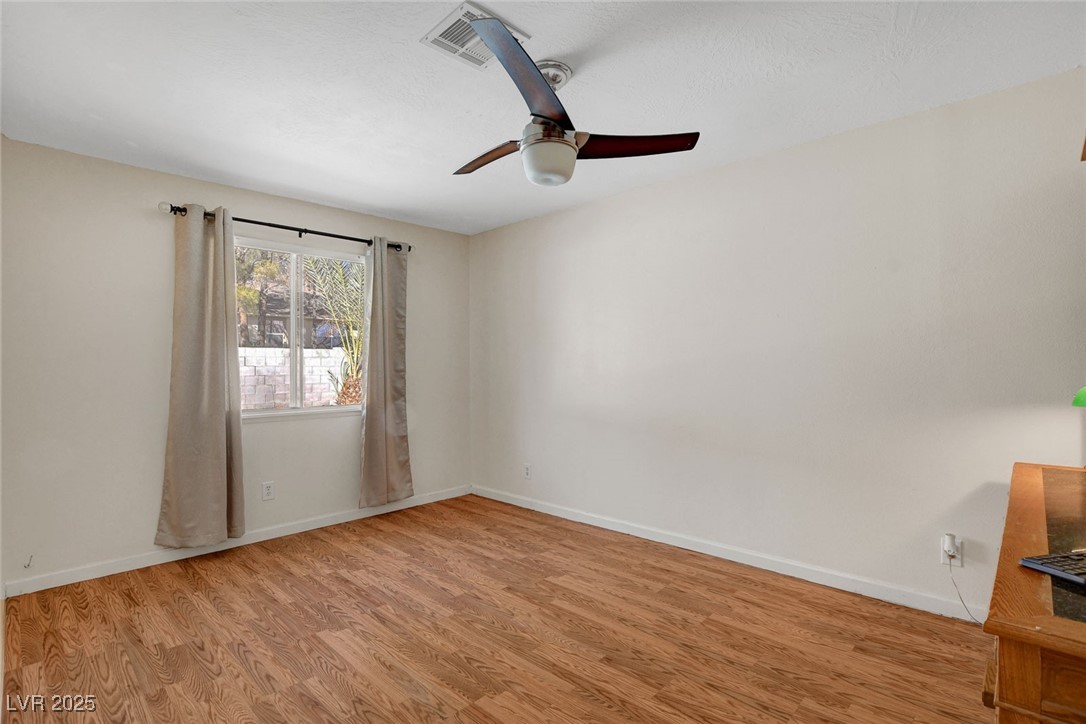 976 El Camino Way Property Photo 24