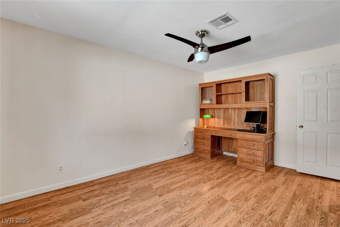 976 El Camino Way Property Photo 25