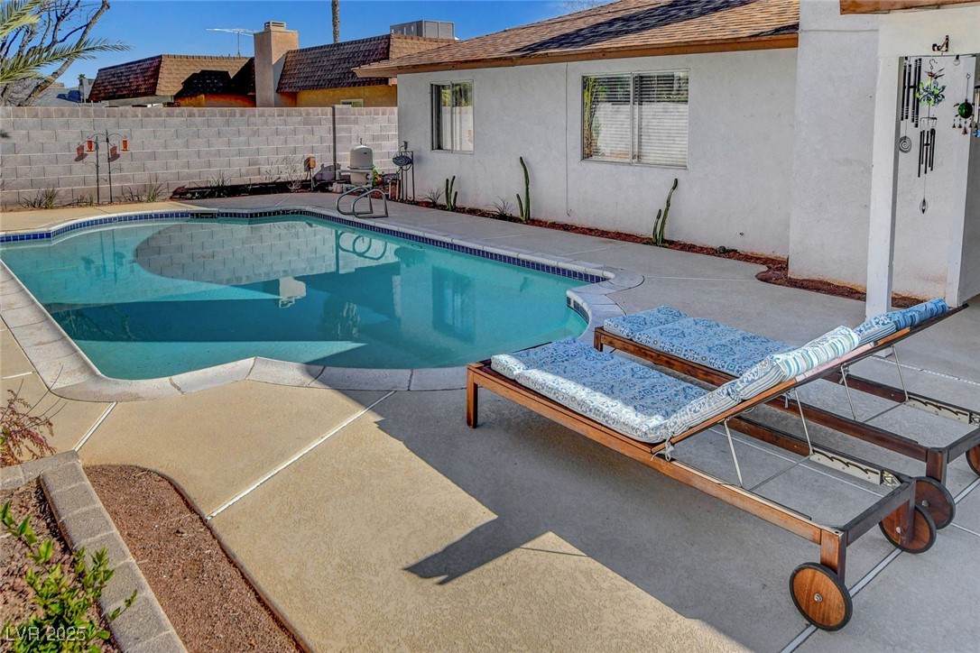 976 El Camino Way Property Photo 33