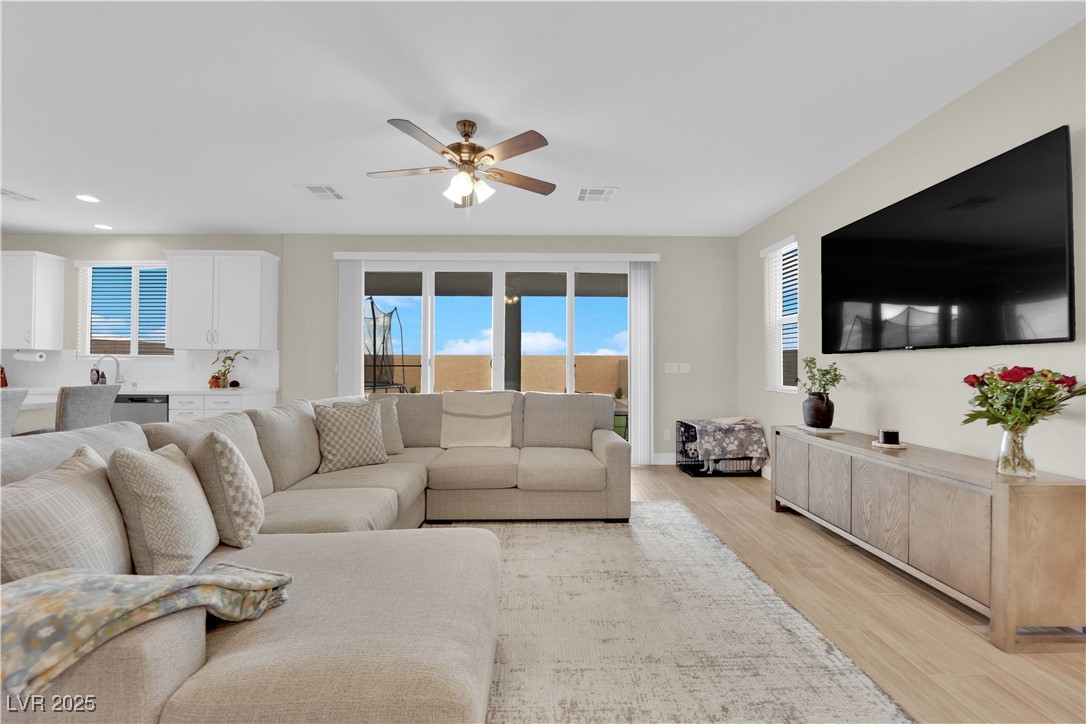 7128 Port Stephens Street Property Photo 8