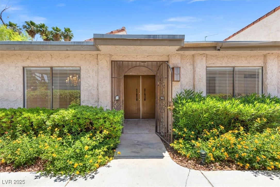 2480 Domingo Street Property Photo 1
