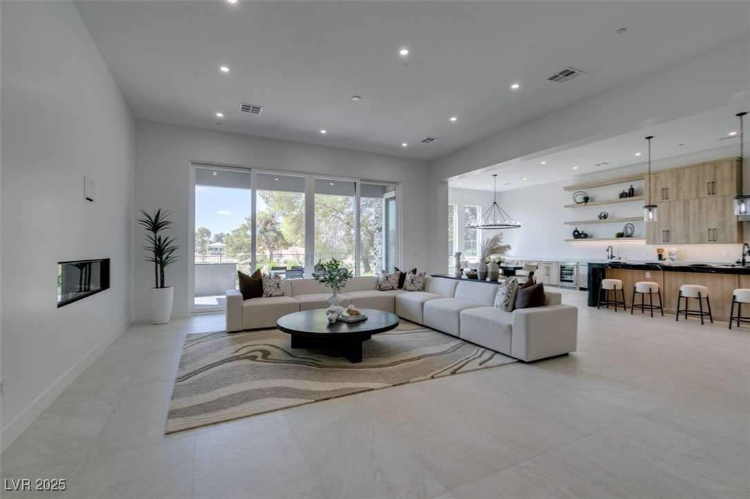 8721 Robinson Ridge Drive Property Photo 4