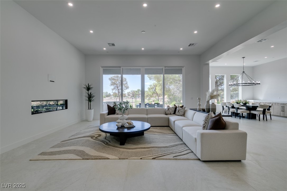 8721 Robinson Ridge Drive Property Photo 6