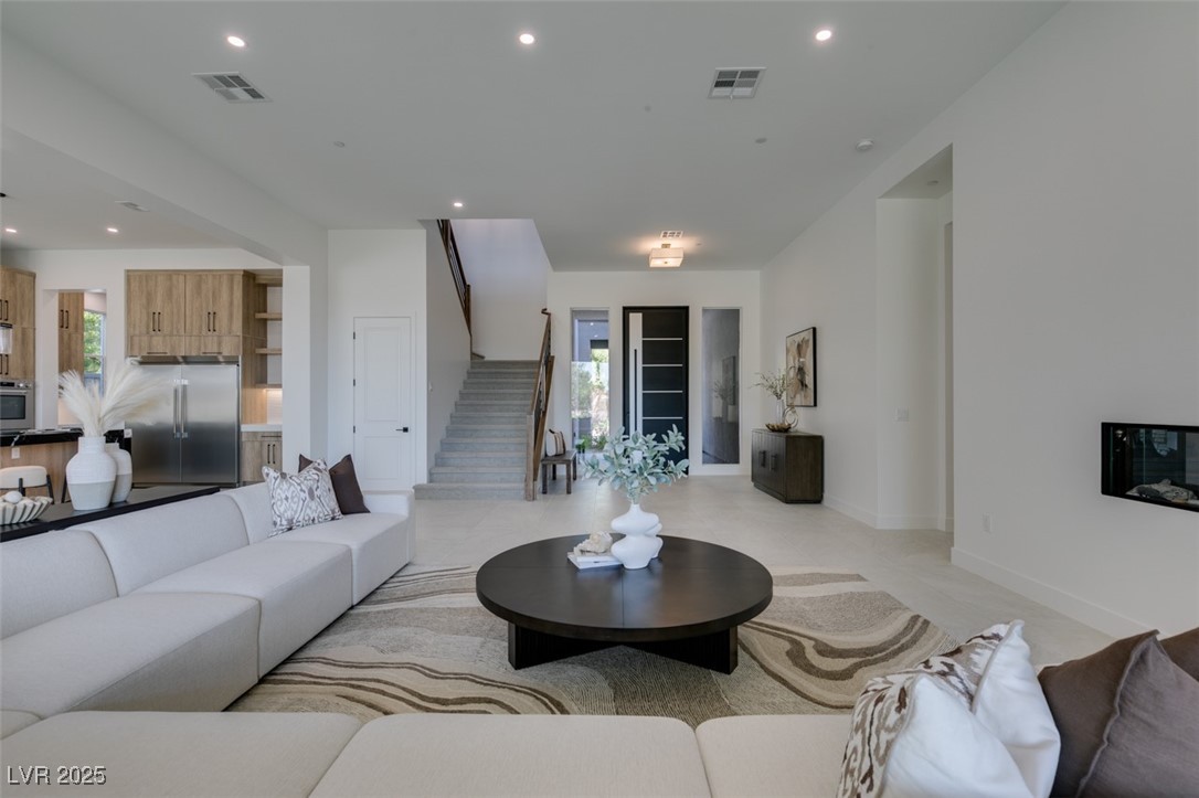 8721 Robinson Ridge Drive Property Photo 12