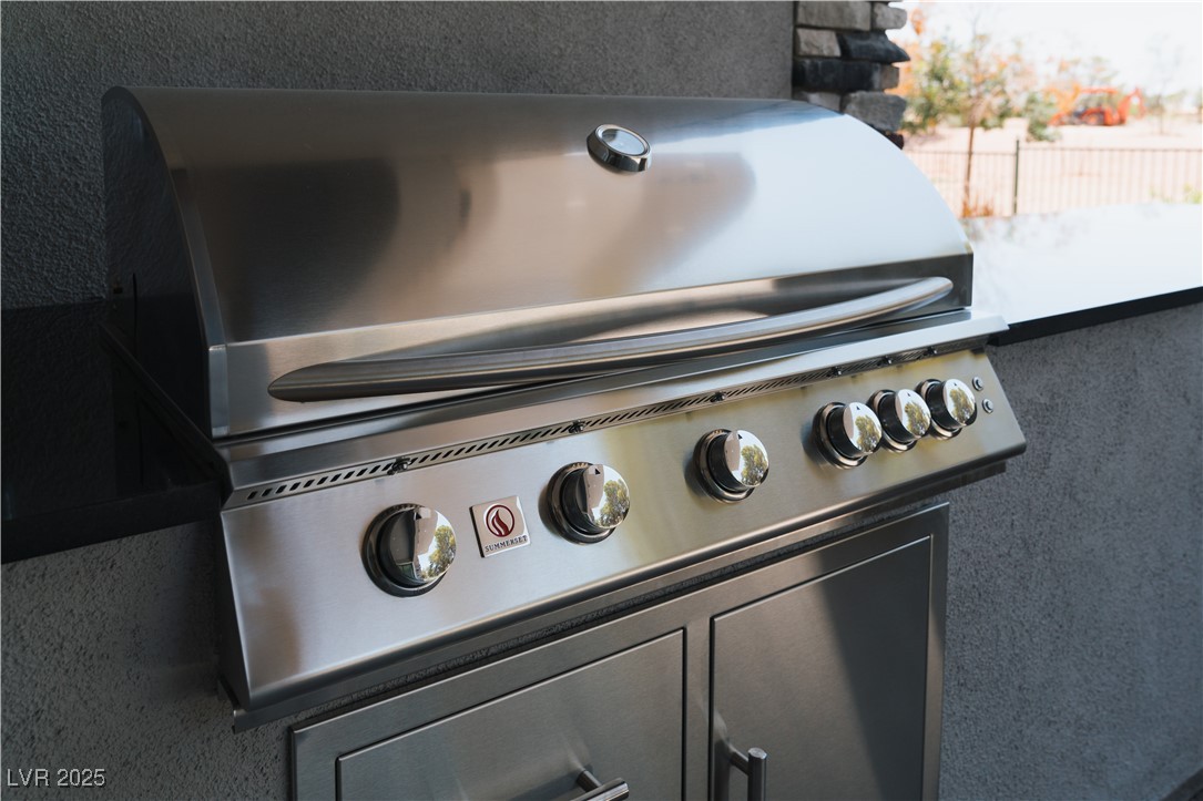 8721 Robinson Ridge Drive Property Photo 48