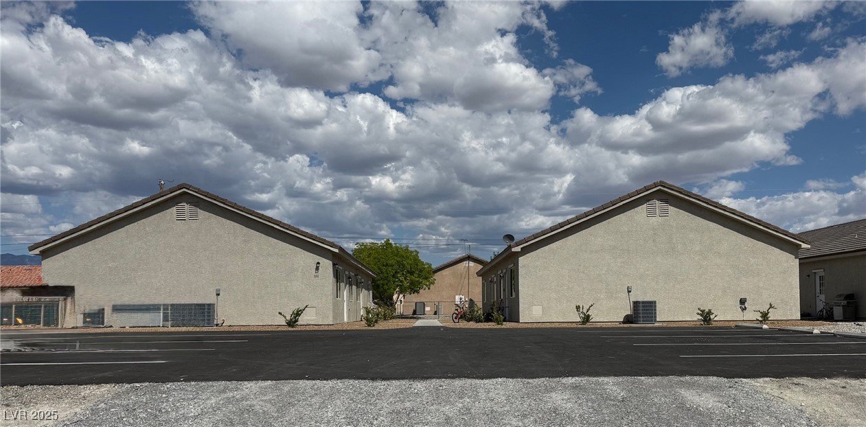 1111 Sixshooter Avenue Property Photo 1