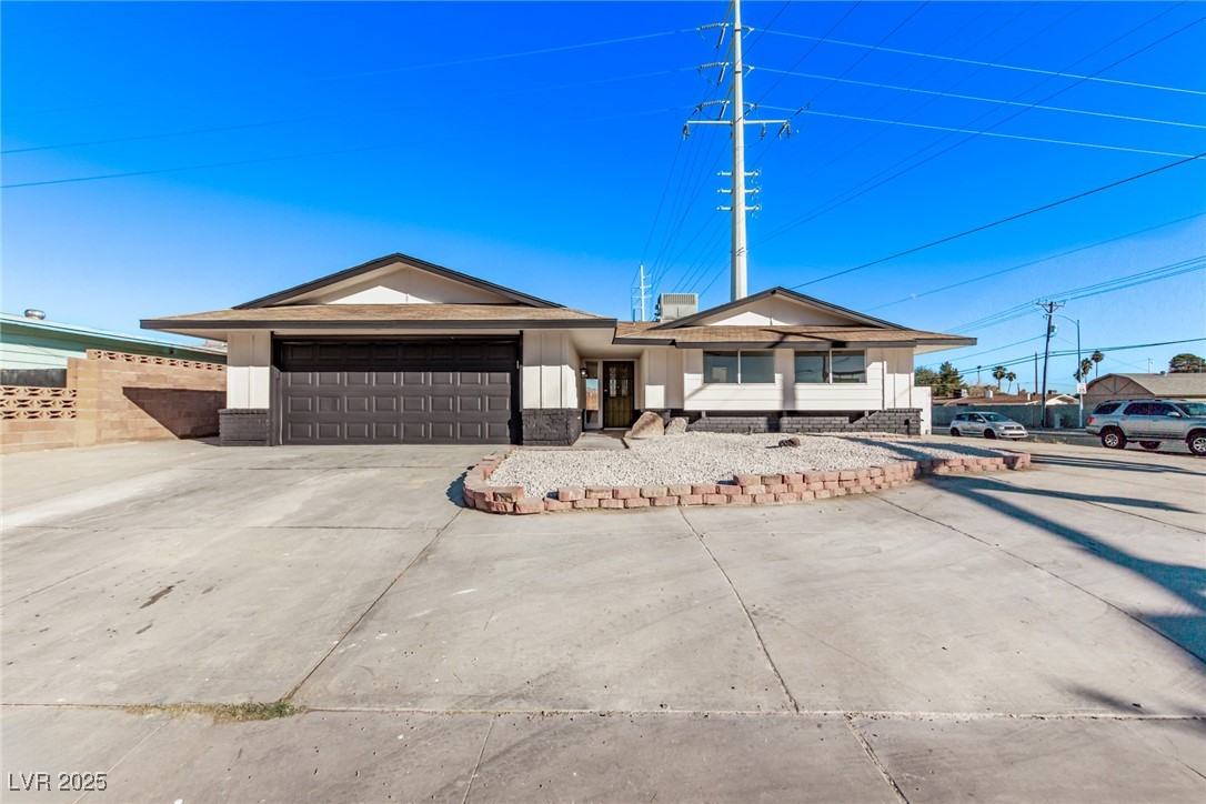 2368 Winterwood Boulevard Property Photo