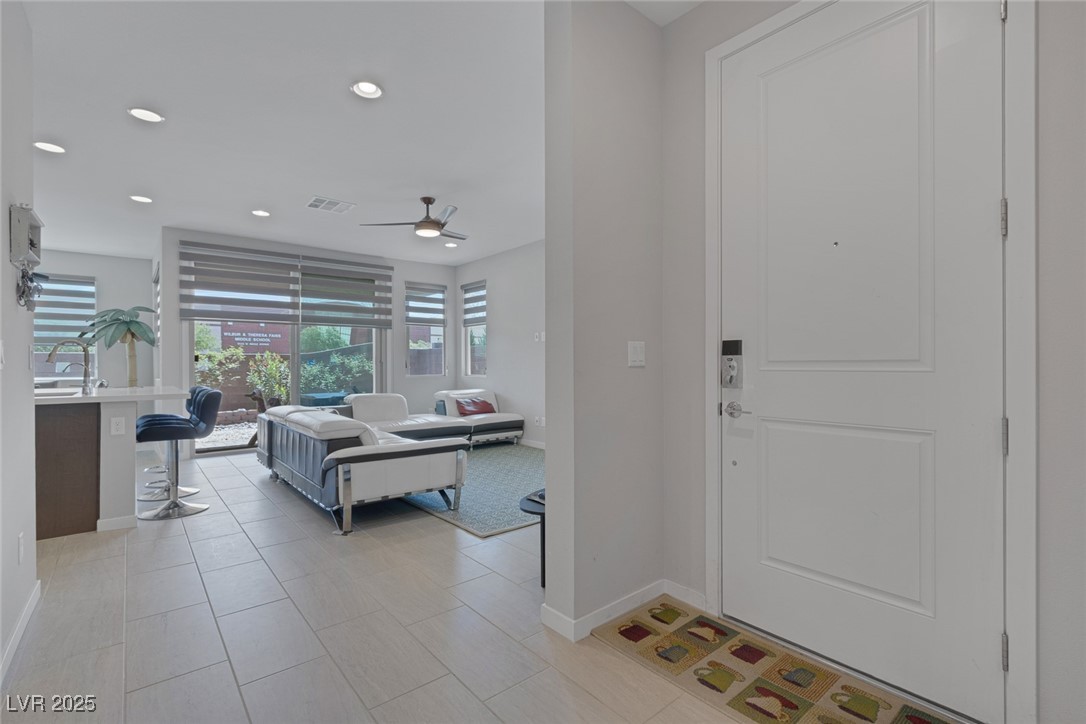 6934 Alexandrite Peak Street Property Photo 4
