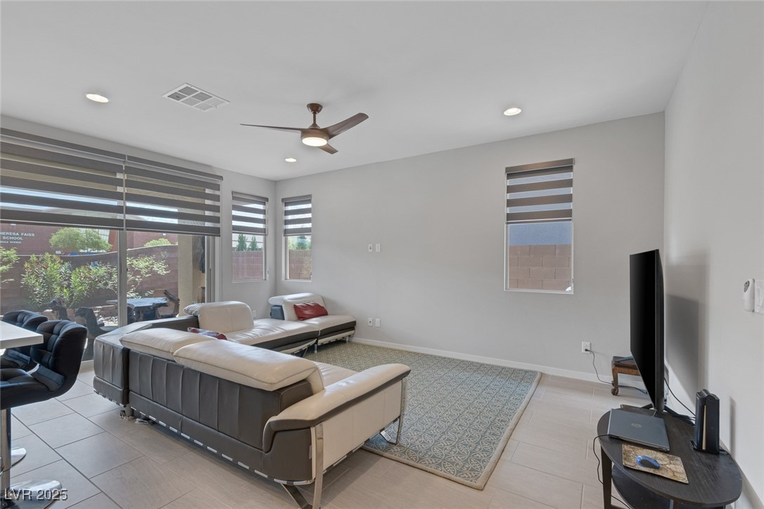 6934 Alexandrite Peak Street Property Photo 6