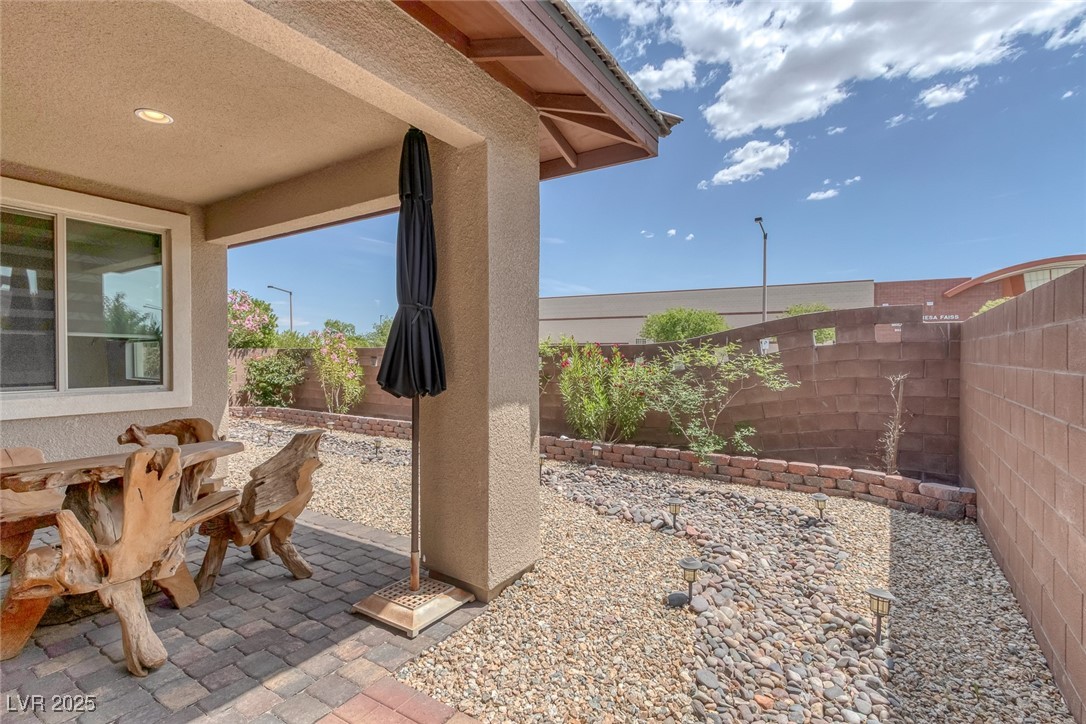 6934 Alexandrite Peak Street Property Photo 27