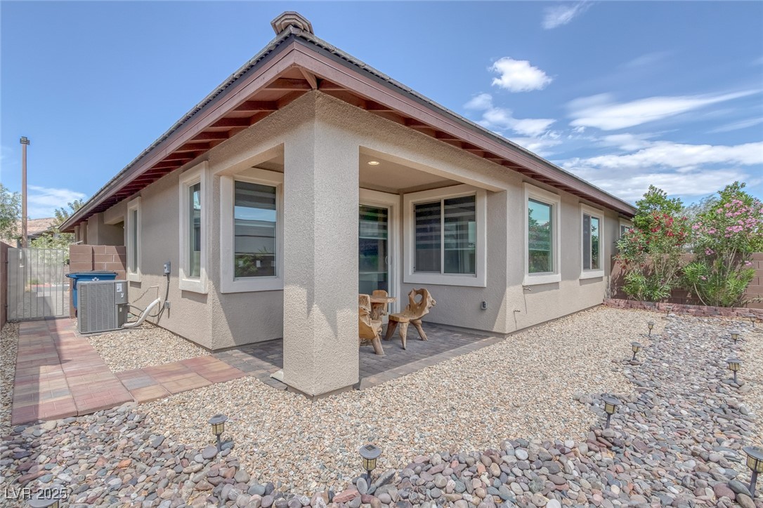 6934 Alexandrite Peak Street Property Photo 28