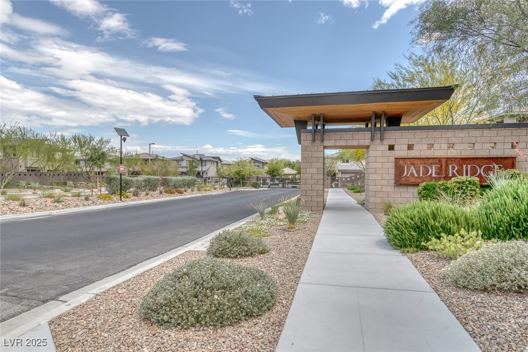 6934 Alexandrite Peak Street Property Photo 31