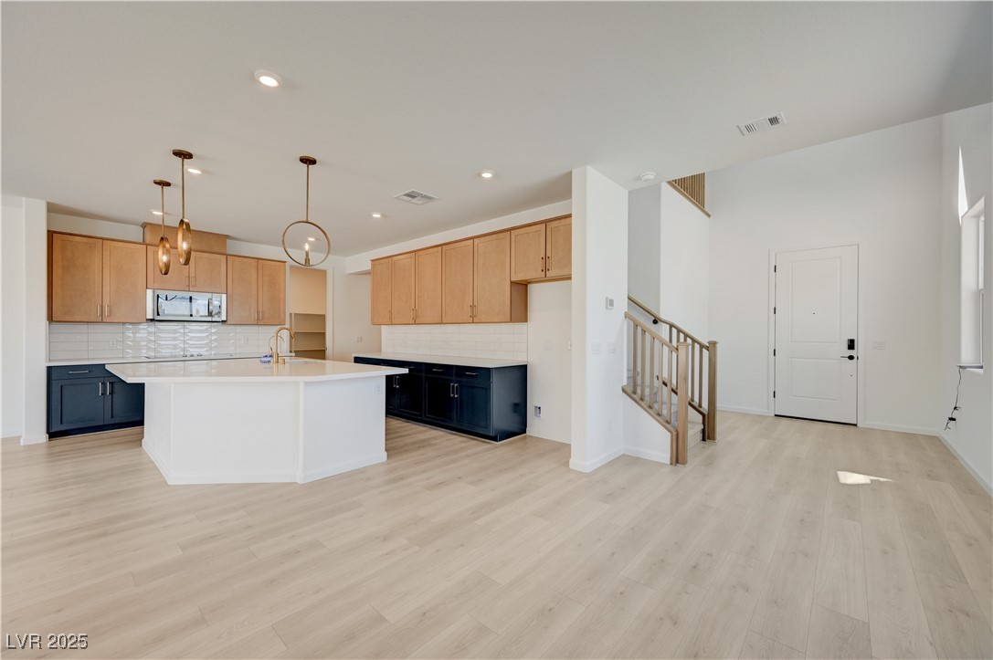 394 Arizona Street Property Photo 5