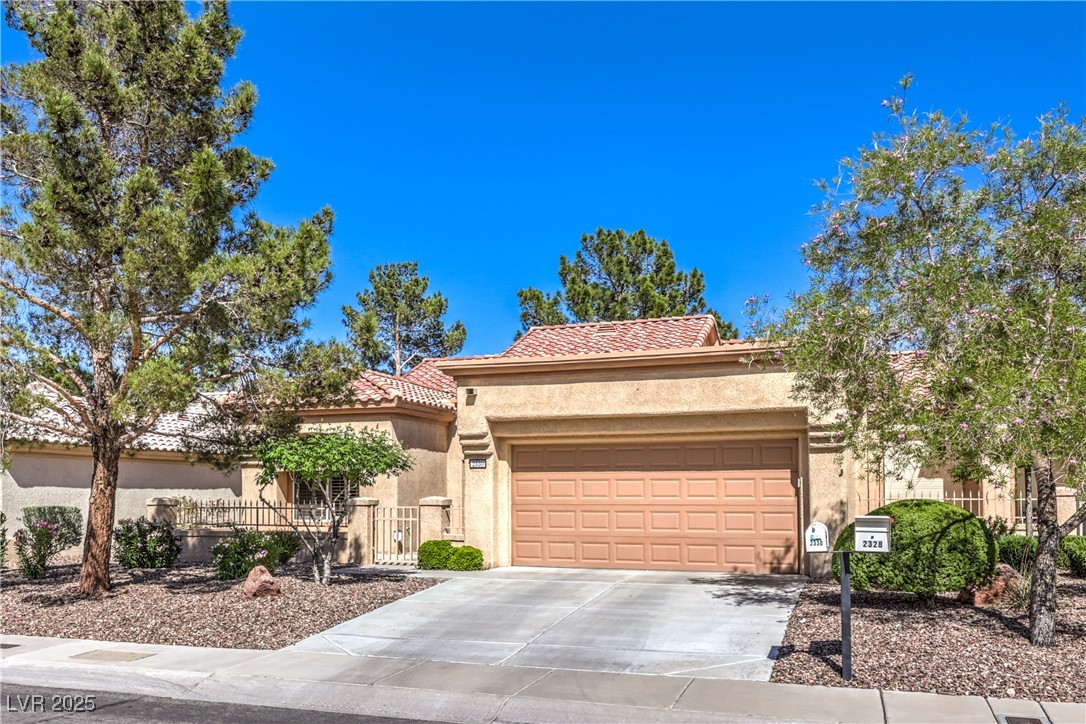 2330 Spring Water Drive Property Photo 4