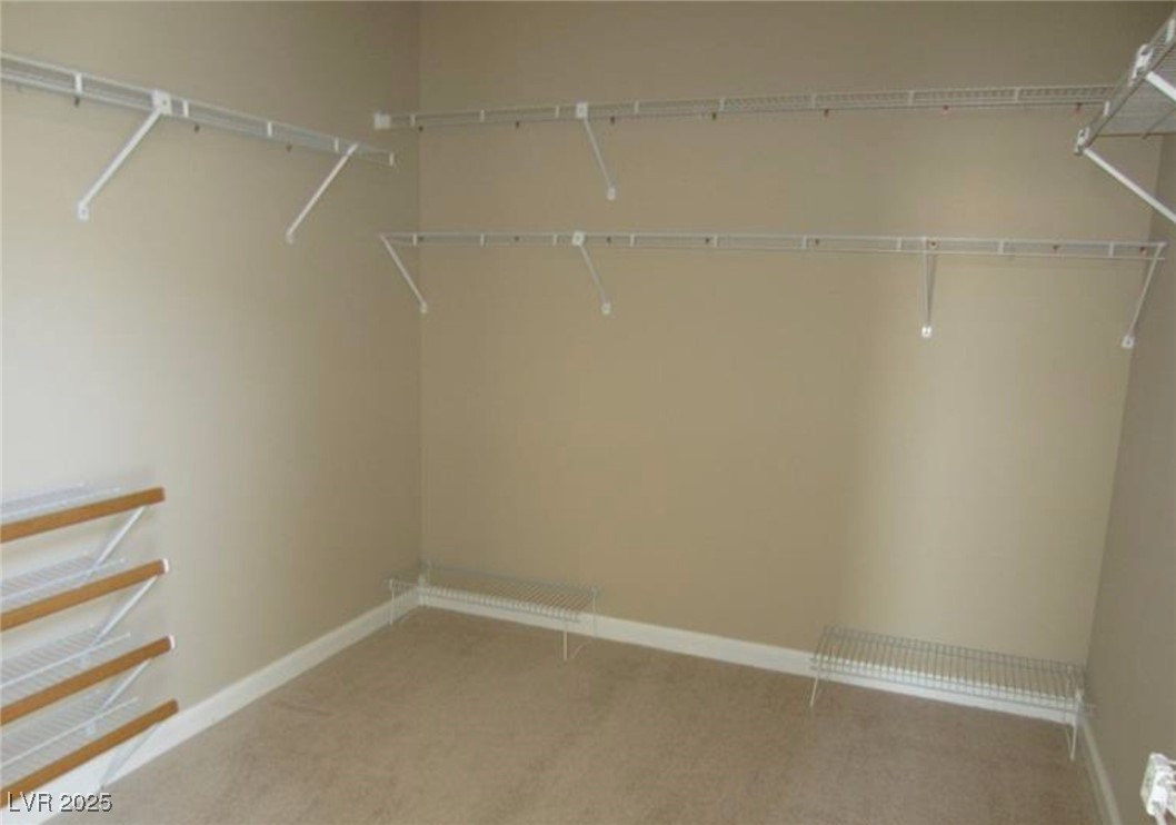 2830 Queens Courtyard Drive Property Photo 11
