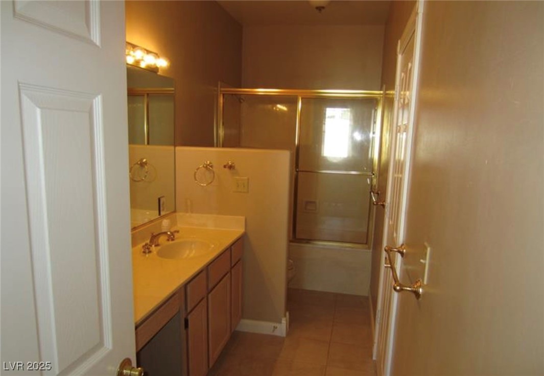 2830 Queens Courtyard Drive Property Photo 13