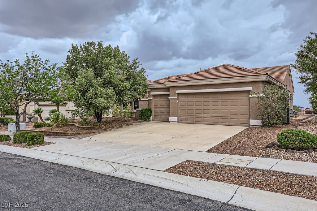 2110 King Mesa Drive Property Photo 1