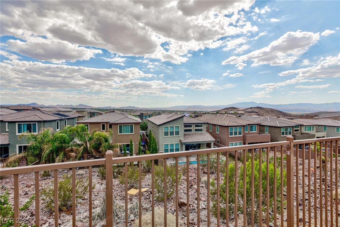 2153 King Crest Court Property Photo 15