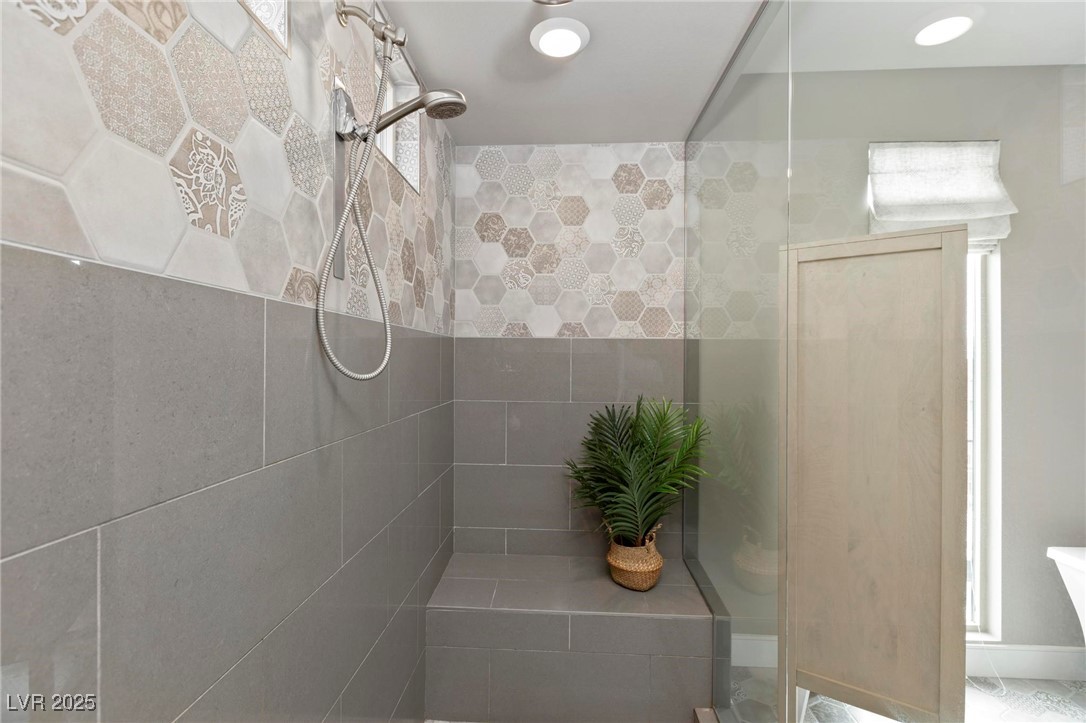 2153 King Crest Court Property Photo 68