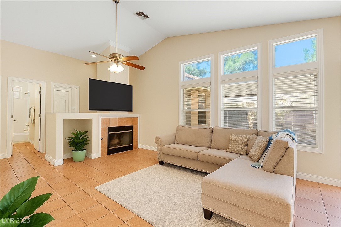 5900 Red Umber Avenue Property Photo 6