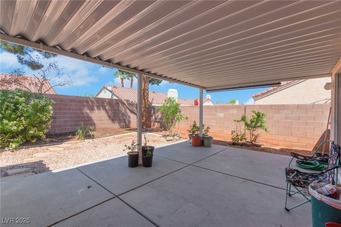 5900 Red Umber Avenue Property Photo 21