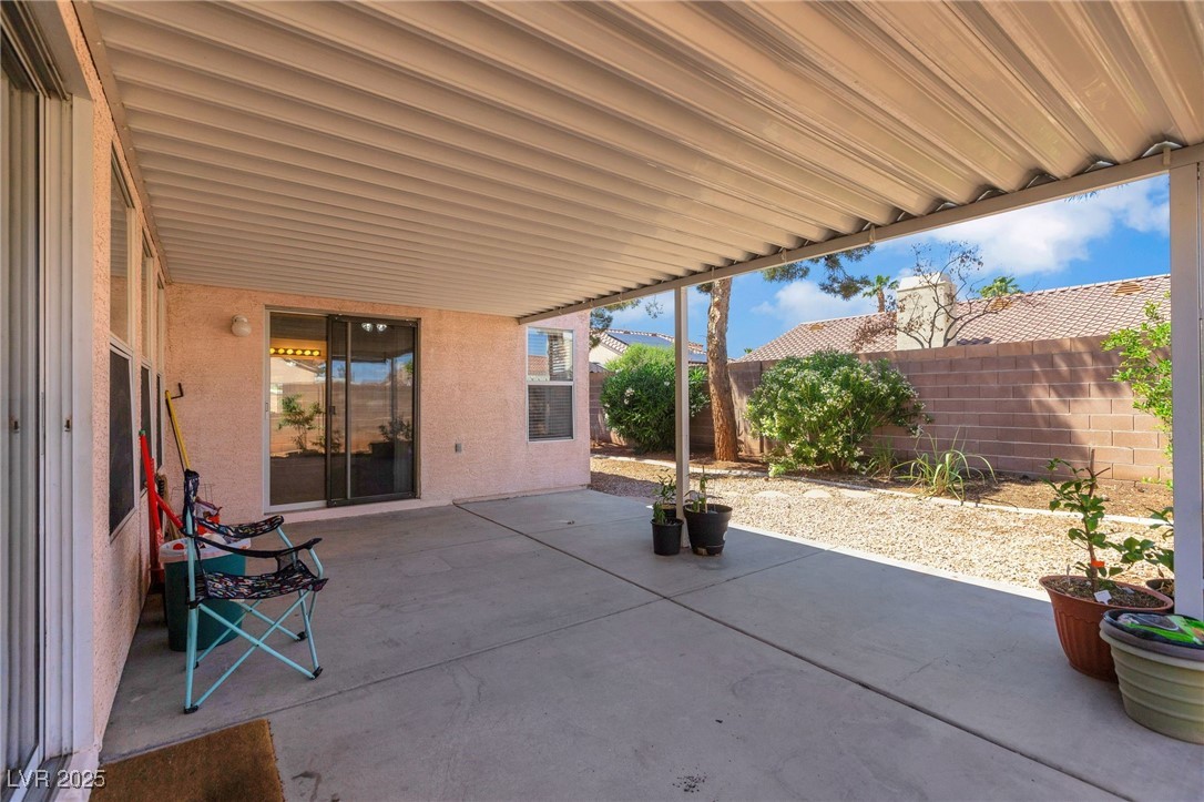 5900 Red Umber Avenue Property Photo 22