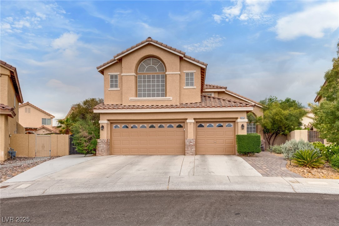 8253 Ruby Mountain Way Property Photo 14