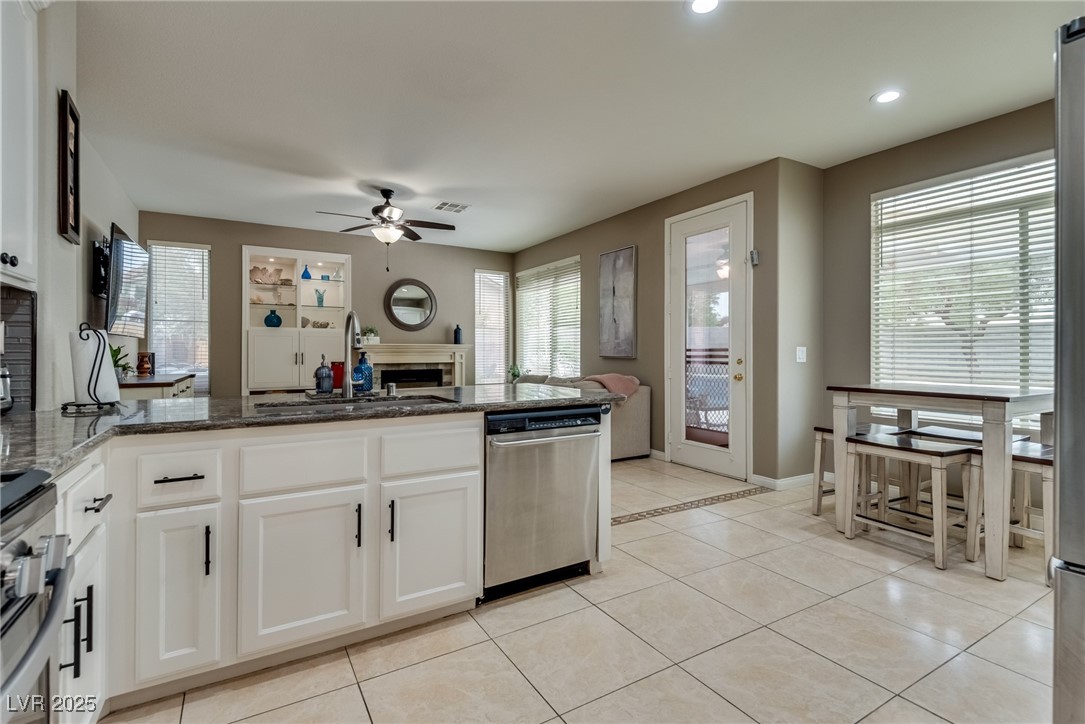 8253 Ruby Mountain Way Property Photo 23