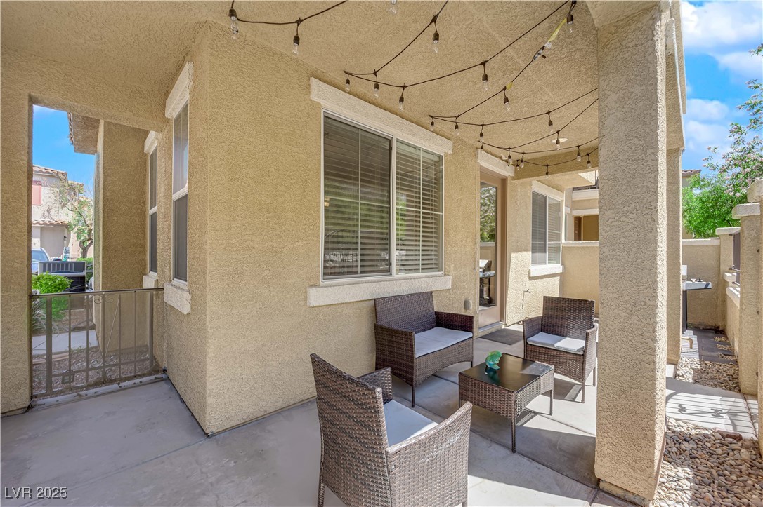 1525 Spiced Wine Avenue 14105 Property Photo 4