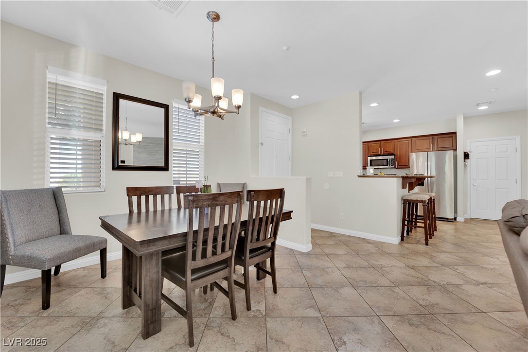 1525 Spiced Wine Avenue 14105 Property Photo 9