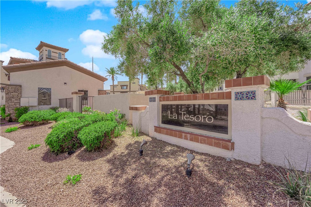1525 Spiced Wine Avenue 14105 Property Photo 35