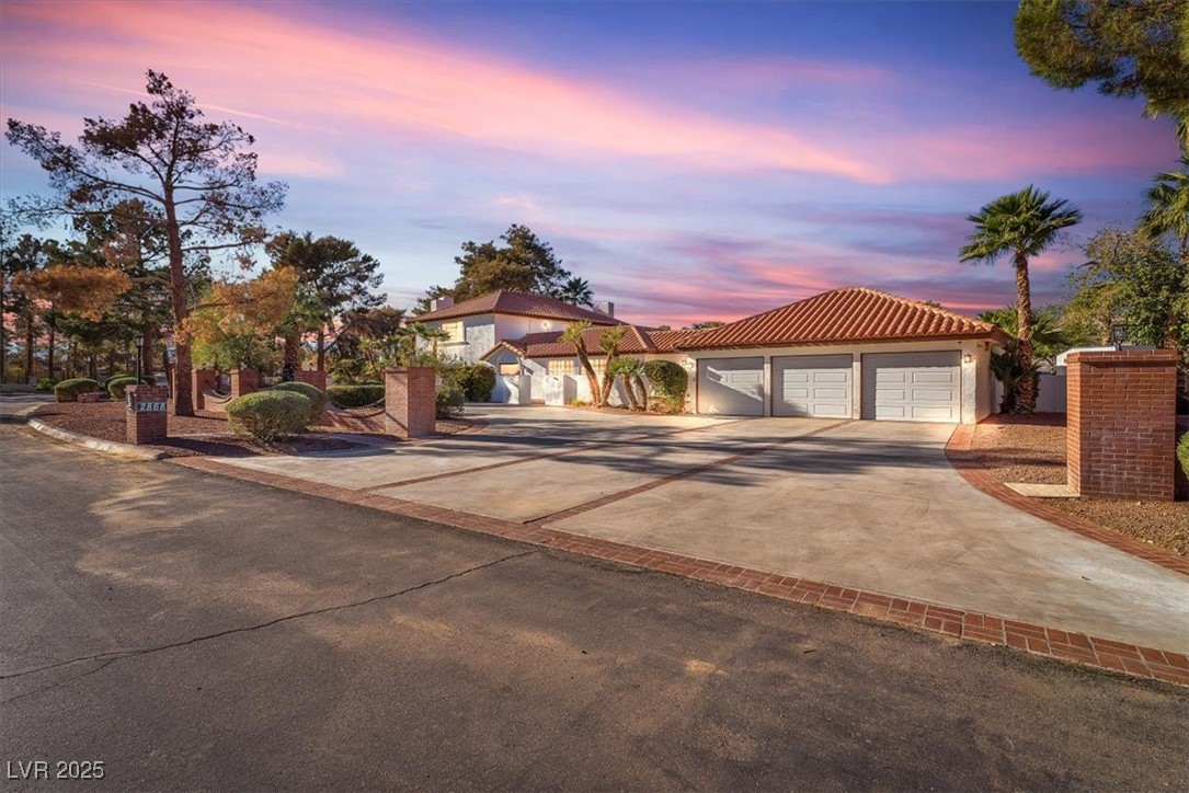 2868 Vista Del Sol Avenue Property Photo 65