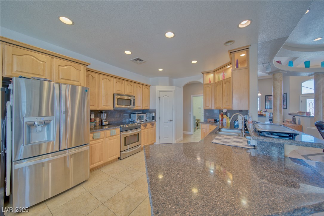 961 Laguna Street Property Photo 3