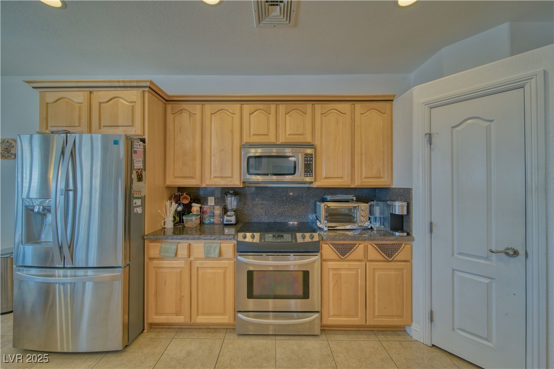 961 Laguna Street Property Photo 7