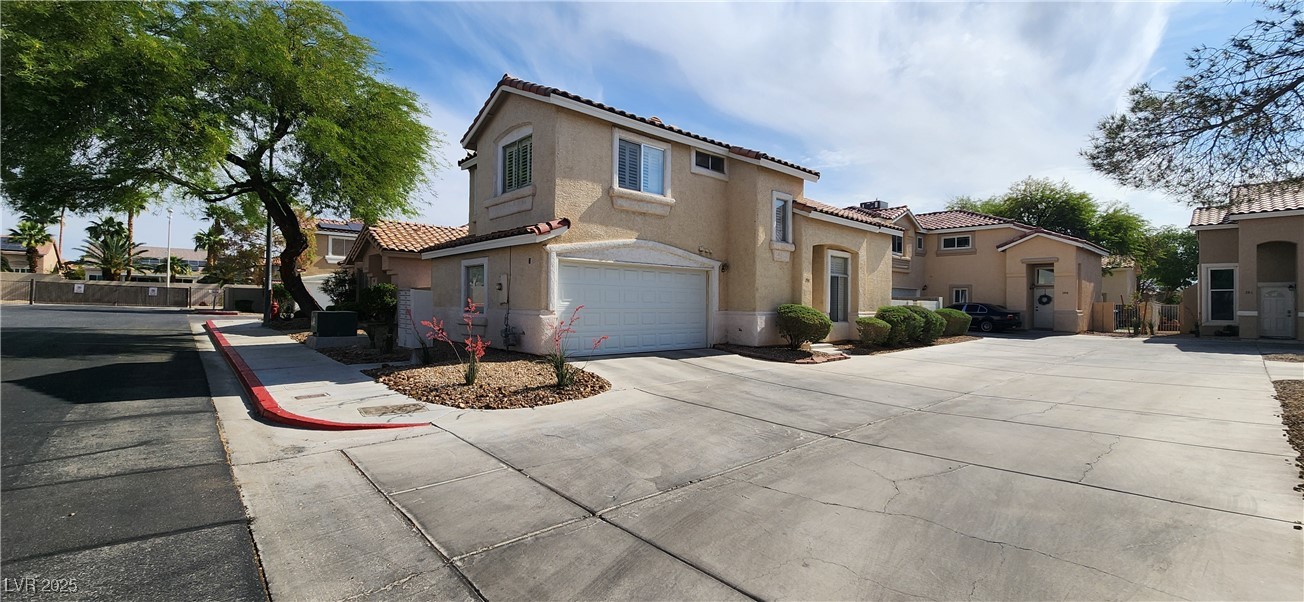 190 Renville Court Property Photo