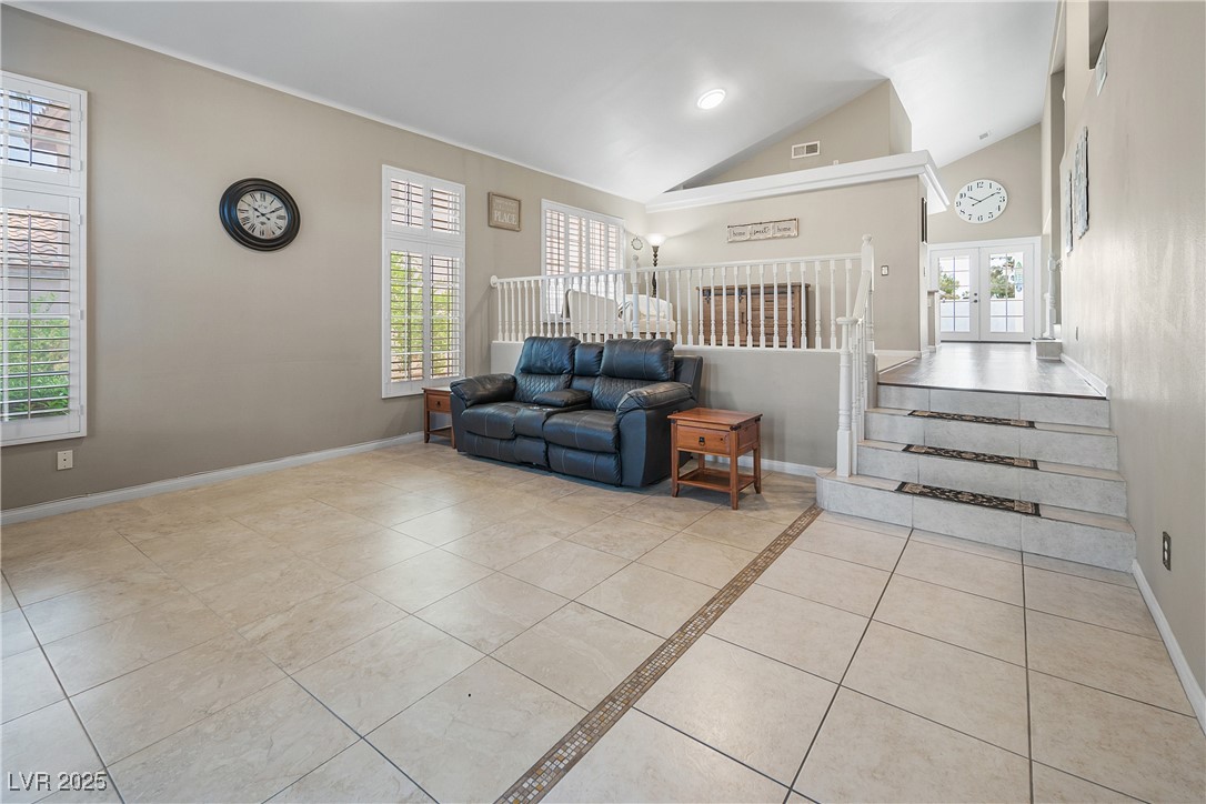222 Hollyfern Street Property Photo 6