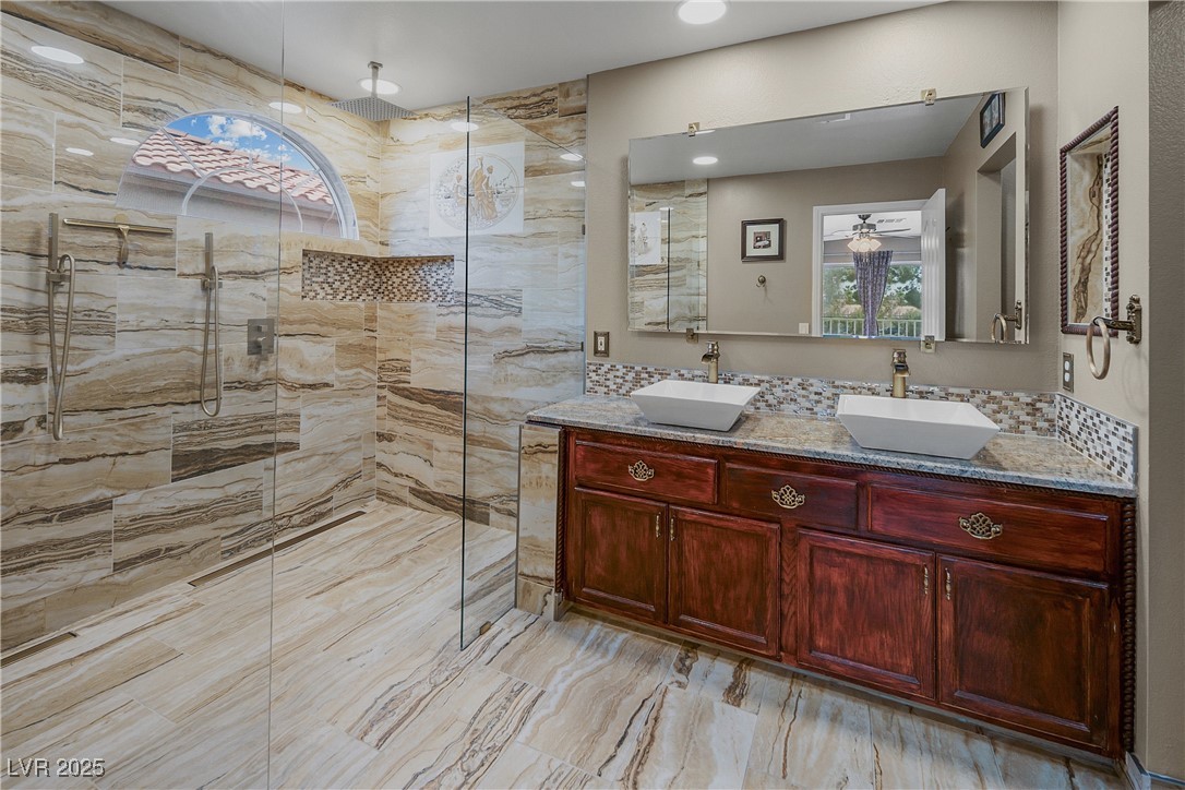 222 Hollyfern Street Property Photo 29