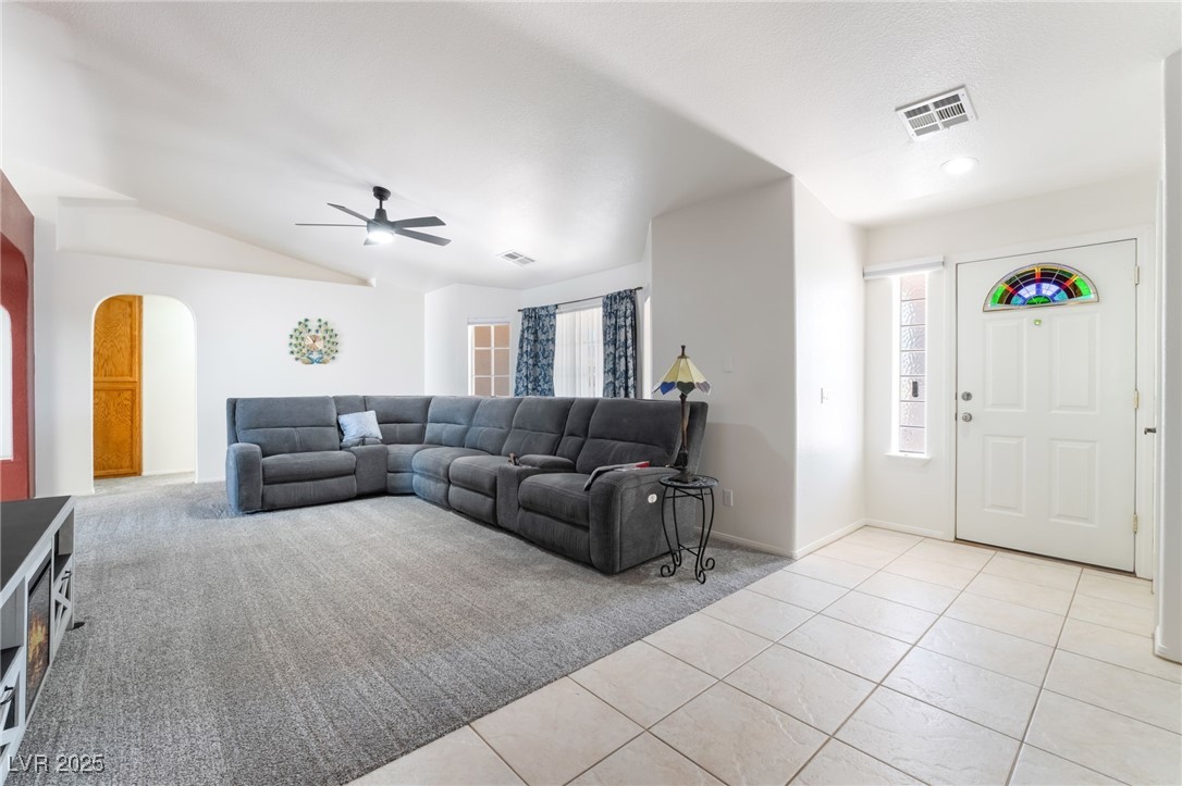 2650 Sagebrush Avenue Property Photo 8