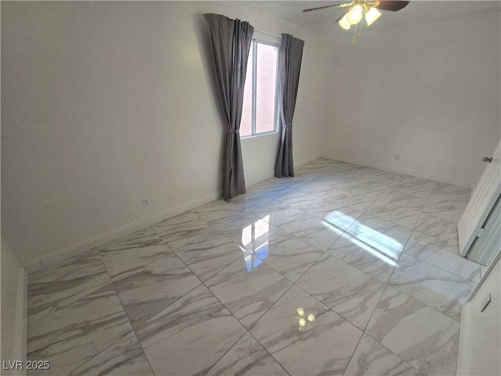 9893 Canyon Peak Drive Property Photo 5