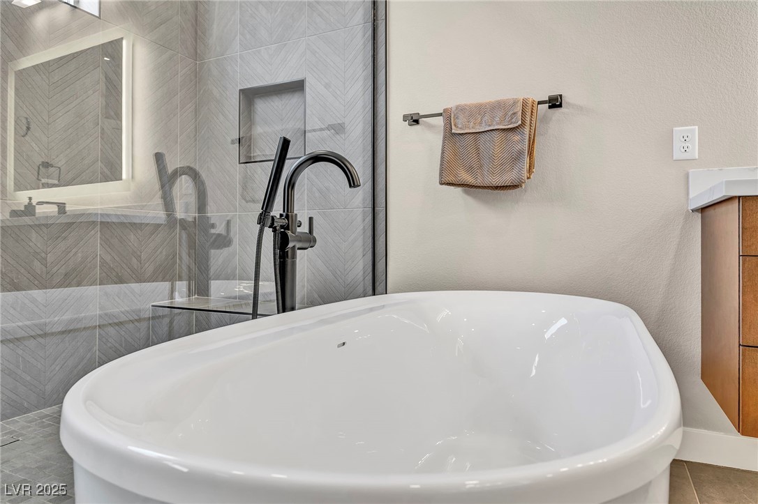 819 Bolide Street Property Photo 31