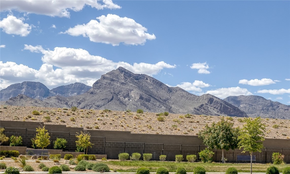 12429 Alpenglow Court Property Photo 1